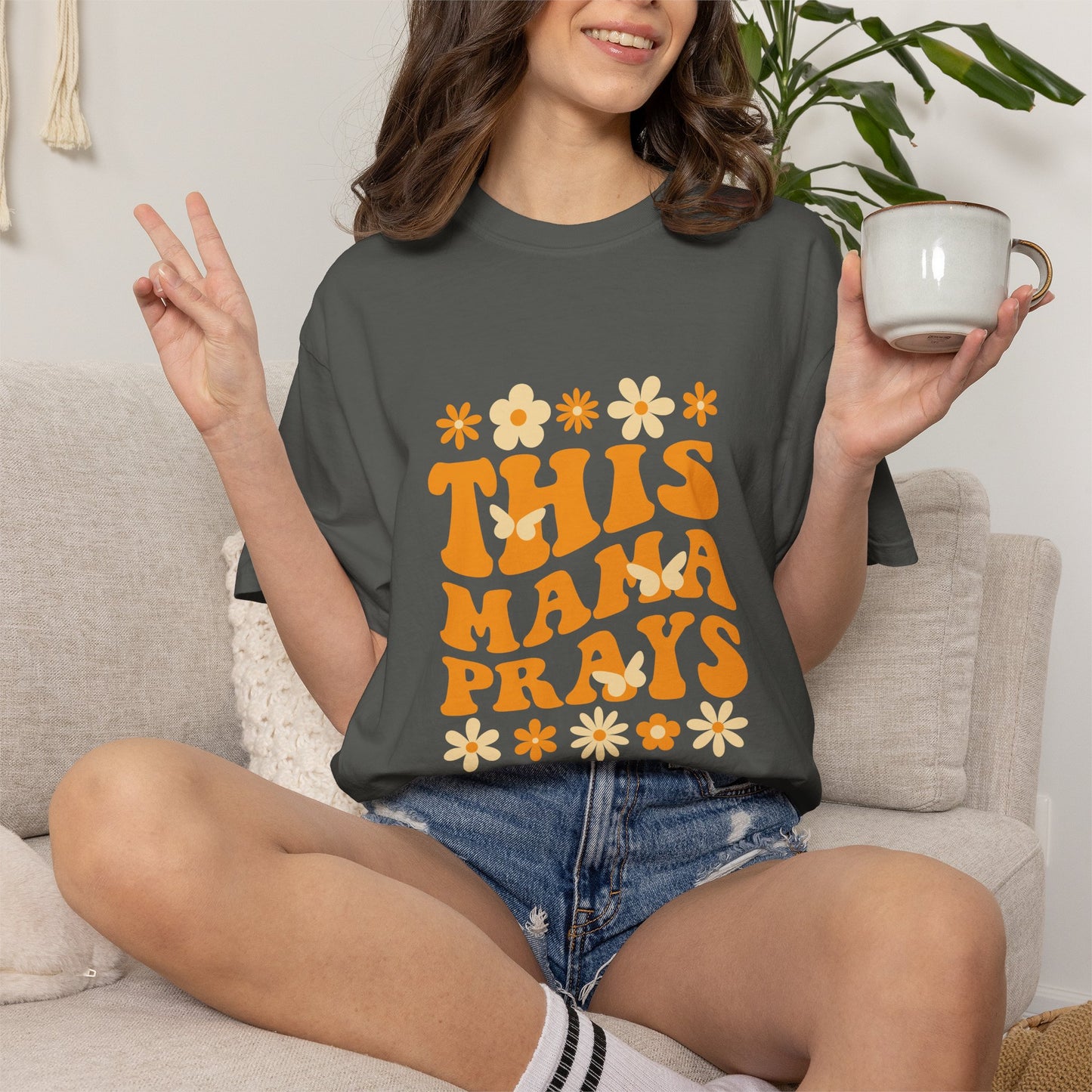 This Mama Prays Shirt — Retro Christian Mom T-Shirt Gift